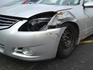 Transitar com Veículo Danificado Pode Render Multa Grave - Saiba Mais!