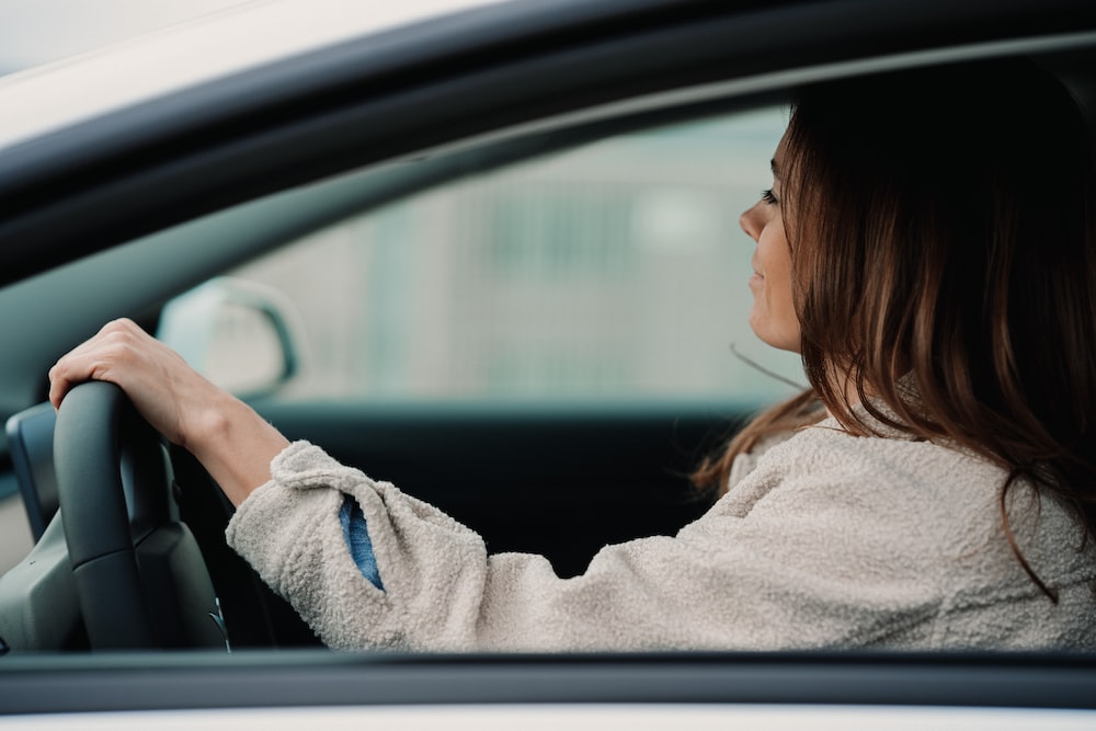Saiba como se inscrever no projeto que oferece CNH GRÁTIS para mulheres