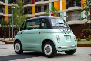fiat-topolino-2024-verde-traseira-e-lateral