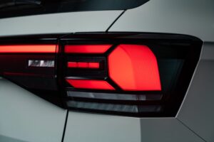 volkswagen-t-cross_highline-2025_exterior_detalhe_lanterna-1920x1280-1