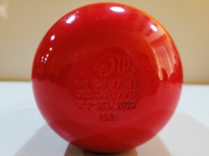 fundo-do-extintor-de-incencio-resil-mostrando-a-data-de-validade-para-2020-1707x1280-1