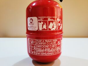 instrucoes-de-uso-do-extintor-de-incencio-resil-1707x1280-1